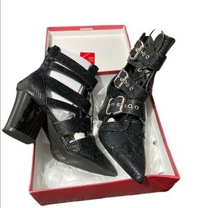 Shoes MACKIN J 546-2 Women's Pointed Toe Ankle Boots Lace Up, black ,Size 10